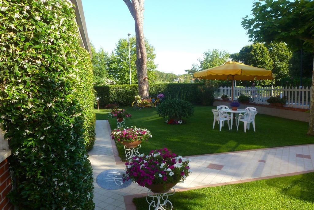 Hotel Versilia Lido di Camaiore Zewnętrze zdjęcie