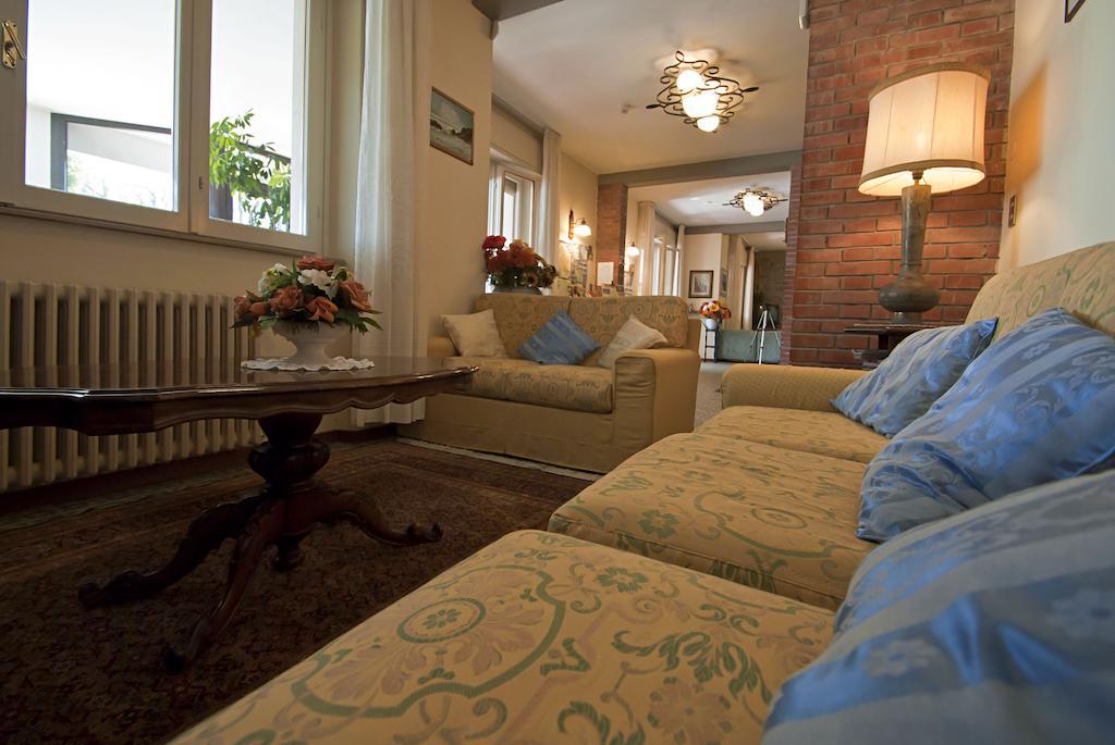 Hotel Versilia Lido di Camaiore Zewnętrze zdjęcie